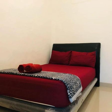 Calliandra Homestay Banyuwangi  Buitenkant foto