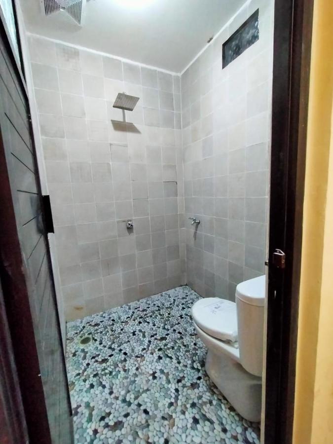Calliandra Homestay Banyuwangi  Buitenkant foto